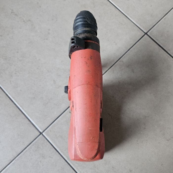 Bormasina  cu percutie Hilti TE 4-A22(acumulator defect)