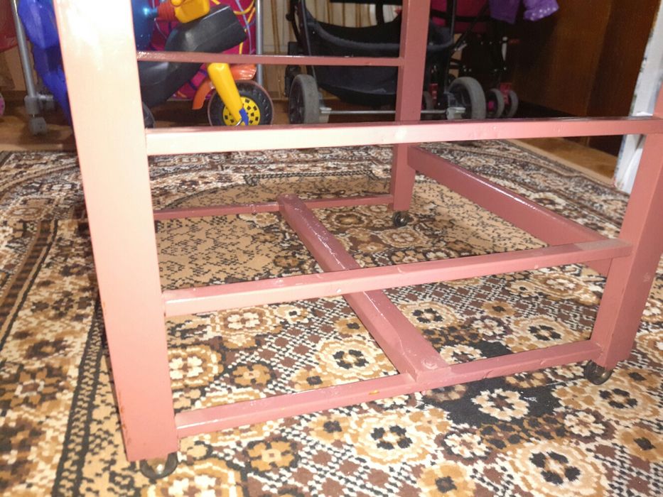 Малко ученическо бюро или за компютър