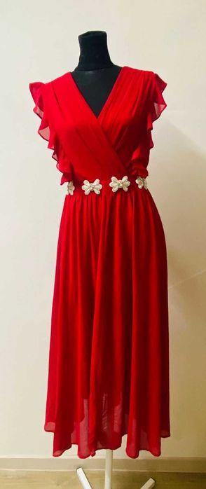 Продам женские платья