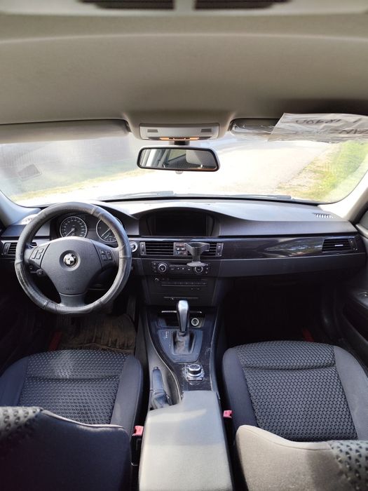 BMW e91 318d facelift