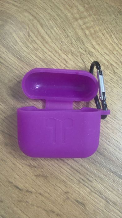 Чехлы на телефон