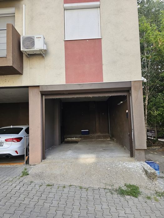 Garaj cu boxa de vanzare zona Ozana