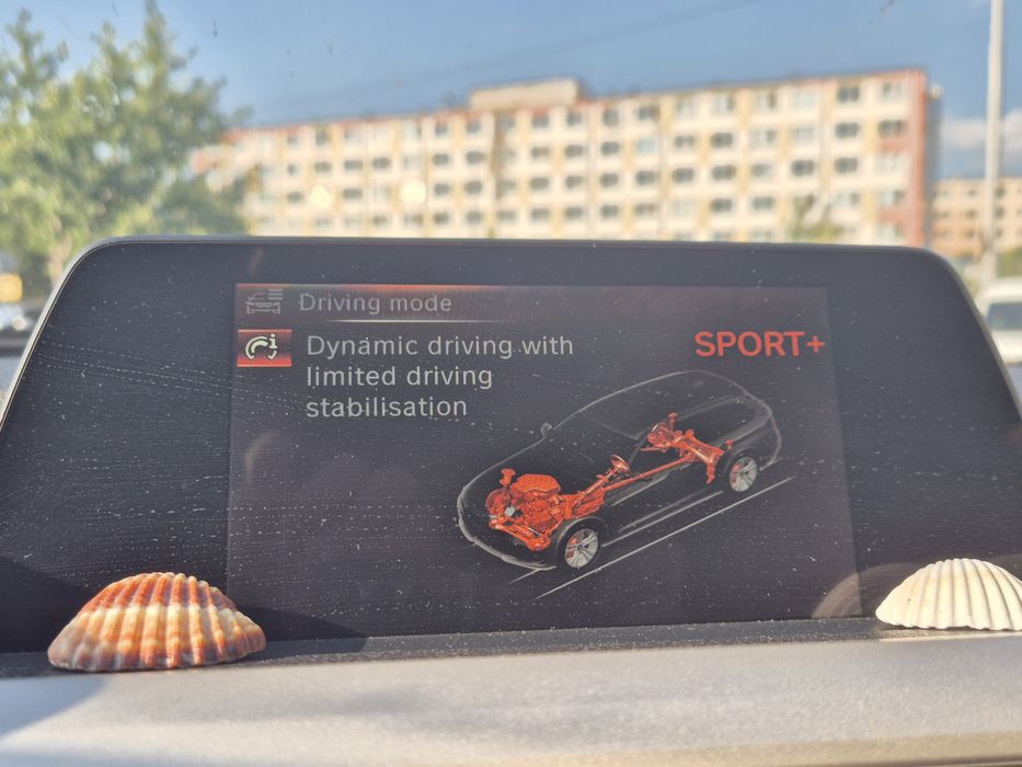 Актуализация на  карти, монтаж на ANDROID и CarPlay модули на BMW