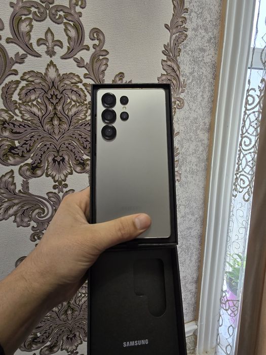 Samsung S25 Ultra 12/512 2simsotiladi