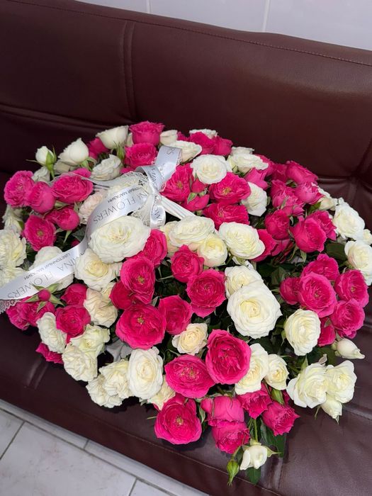 Цветы в корзинке