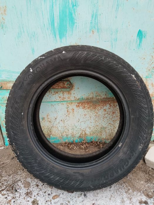 Продам резину Yokohama 235/60/18