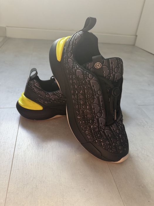 Adidasi Dior B24