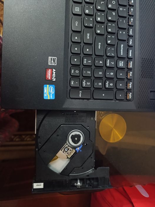 Ноутбук Леново  продаю