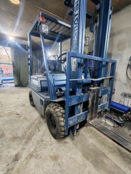 Вилочный погрузчик Кара