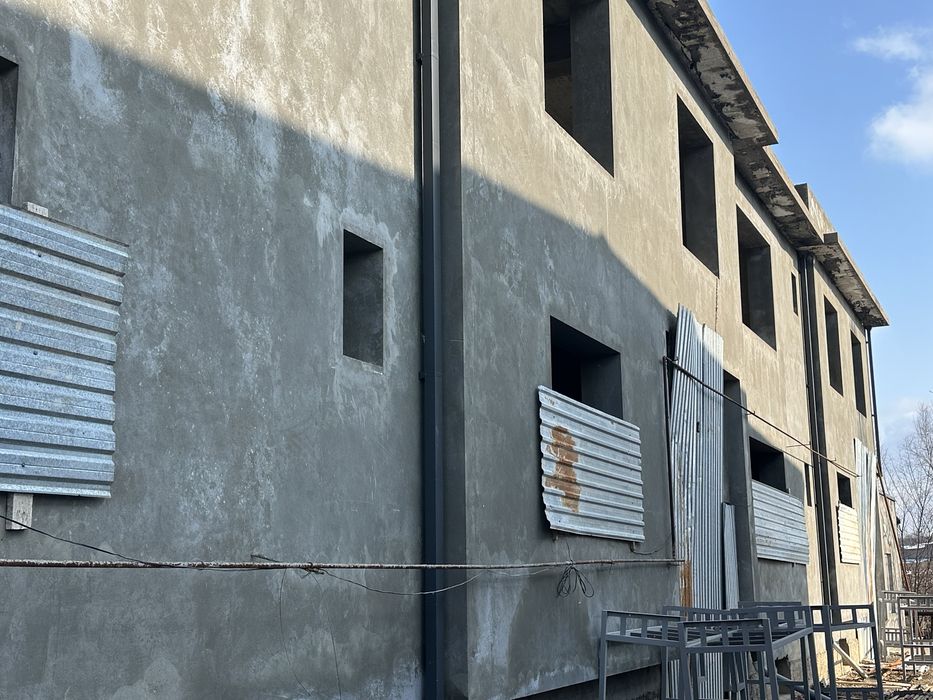 Евро дом сотилади 3.7 соток 500 кв.м каробка Хасанбой махалласида