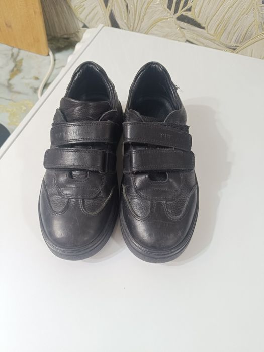 Продам кожаные туфли на мальчика