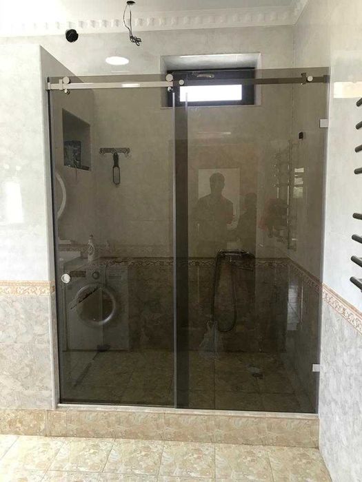 Душевое ограждение из стекла