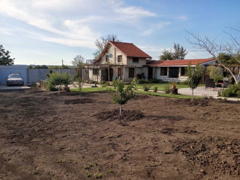 Продава се Къща в Разград, Варош - 150 кв.м за 1000 €/кв.м - Снимка #2