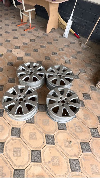 Продам диски R16
