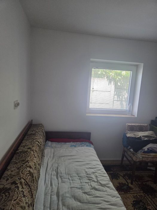 Vând casă parțial modernizată și teren 1800 mp – Tipărești, Prahova
