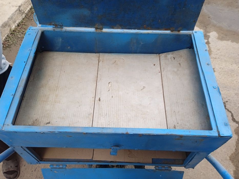 Arava Sotiladi  narxi  rangi koʻk holati yaxshi