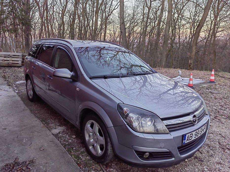 Opel Astra H - 1.7 CDTI