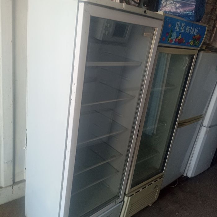 Виттрин холодильник на гапитка