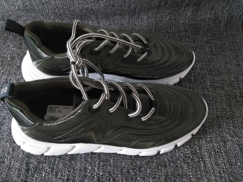 GUESS WOMEN'S SNEAKERS - FL7CHILEL12 - страхотни дамски кецове р-р 41,