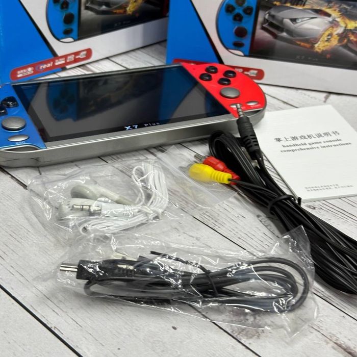 Игрова конзола X7 Plus 8G/ 5.1 инча/ вградени 10000+ игри Гаранция 12м