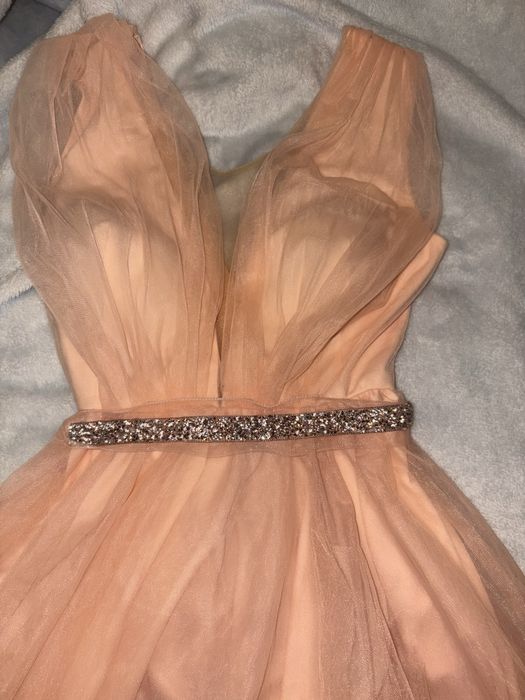 Официална рокля с тюл