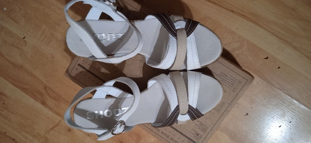 Качествени сандали 39 намер