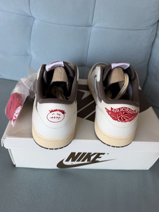 Travis Scott Jordan 1 Low Reverse Mocha