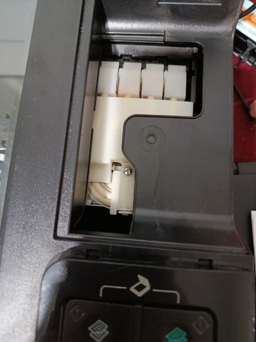 Epson L200 цветной принтер