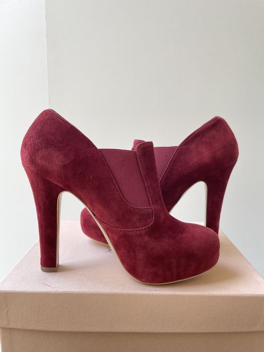 Pantofi / Botine Esprit visinii cu toc piele intoarsa