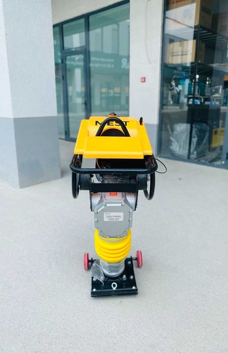 Вибротрамбовка HSR110 с бензиновым двигателем
500 у.е.
Договорная