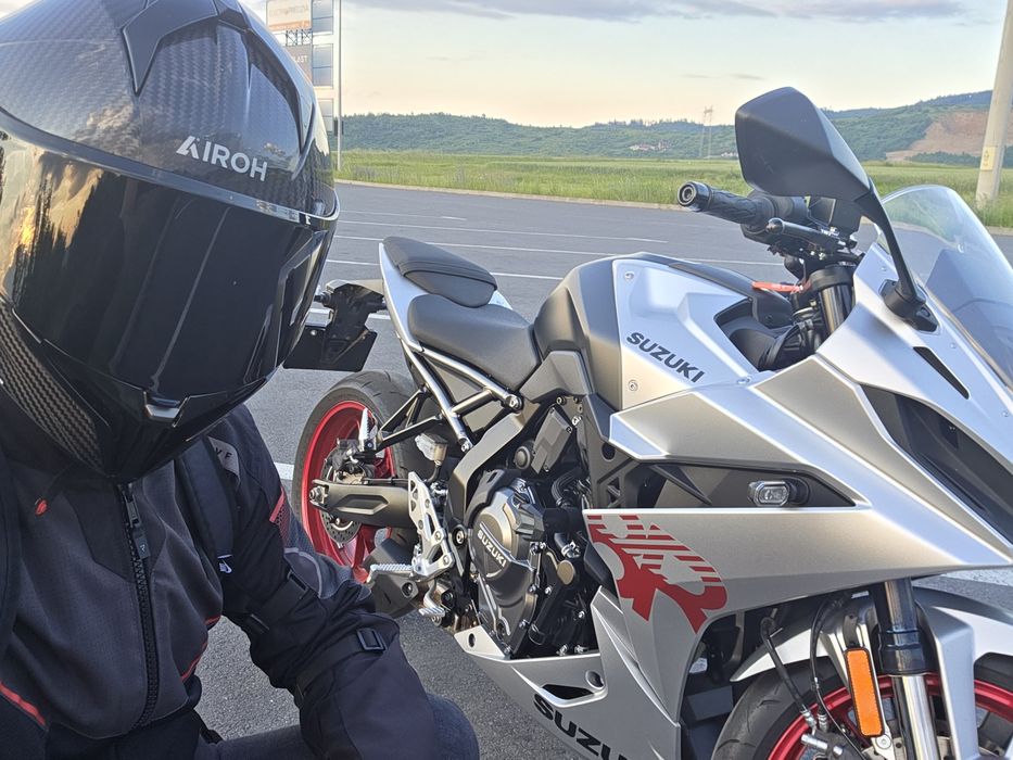 Suzuki GSX 8R  abs