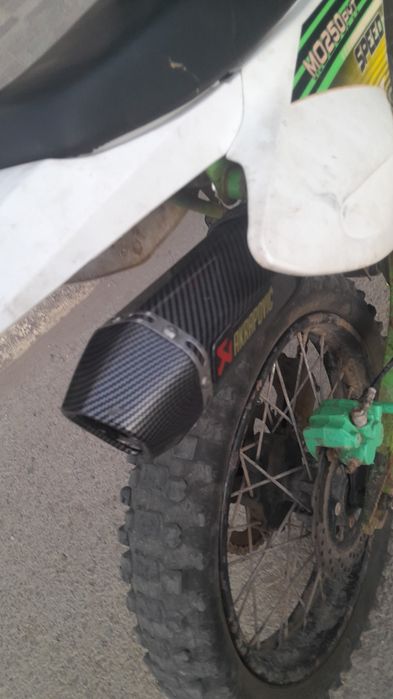 Продам эндуро мотоцикл 250куб