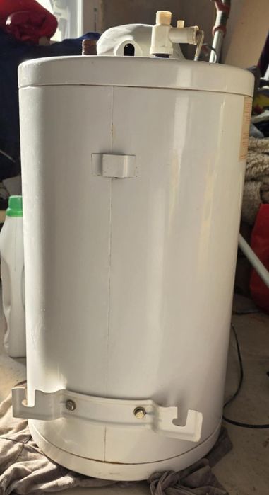 Бойлер 50 литра.