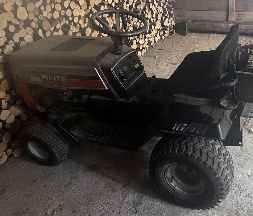 Se vinde tractor
