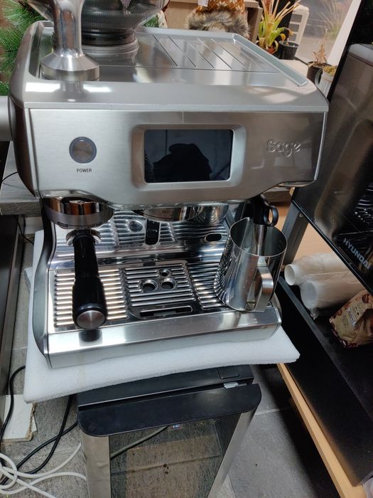 Aparat cafea model sage SES990 oracole touch