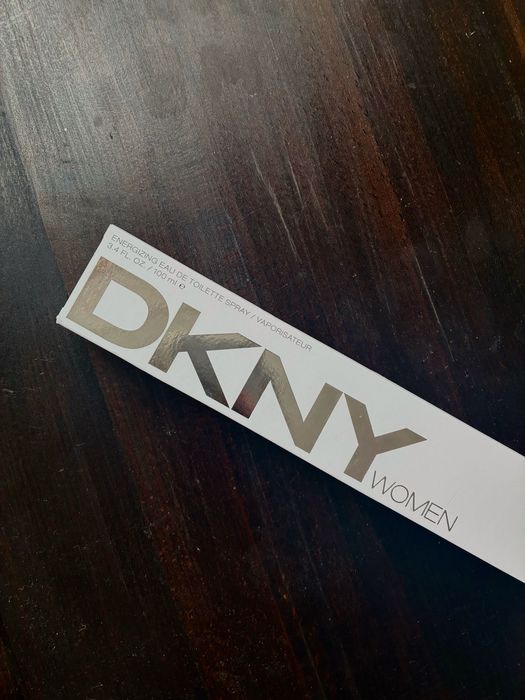 DKNY Energizing Eau de Toilette Дона Каран Тоалетна вода за жени
