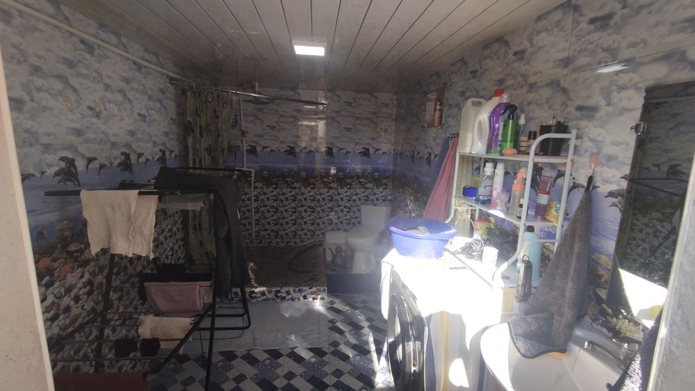 Surumda uchastka sotiladi