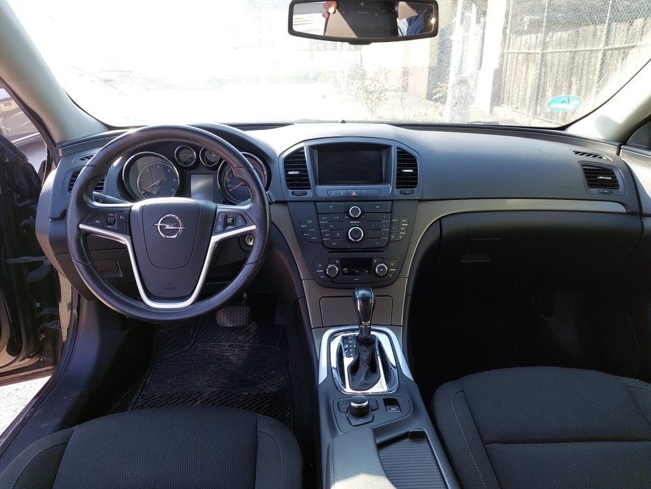 Vand Opel Insignia automat 2.0 Cdti