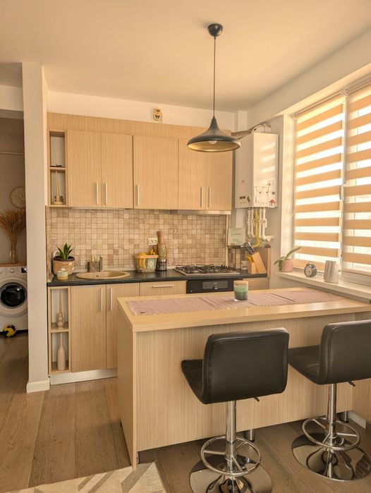 Vând apartament 3 camere