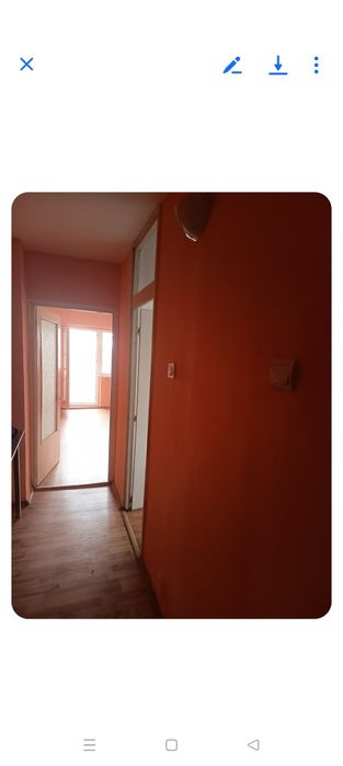 Vind apartament 2 camere,semidecomandat,et 3/4,zona HCC,gol fără gaze,acte la zi