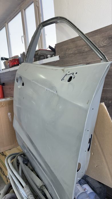 Пассажирский дверь rav4 22-23