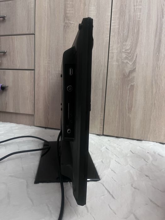 Televizor Orion cu telecomanda
