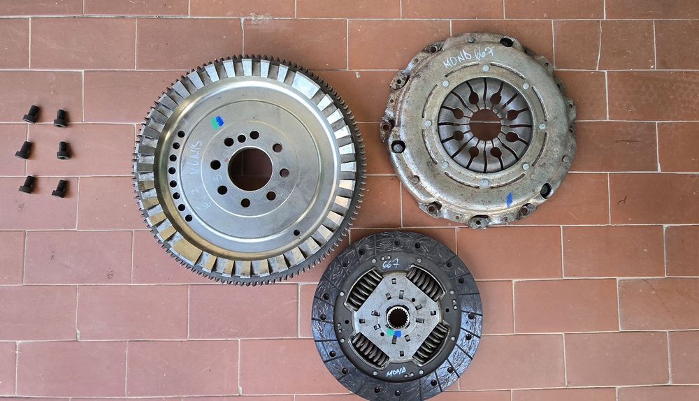 Ambreiaj masă simplă Ford mondeo mk3. 2000-2007