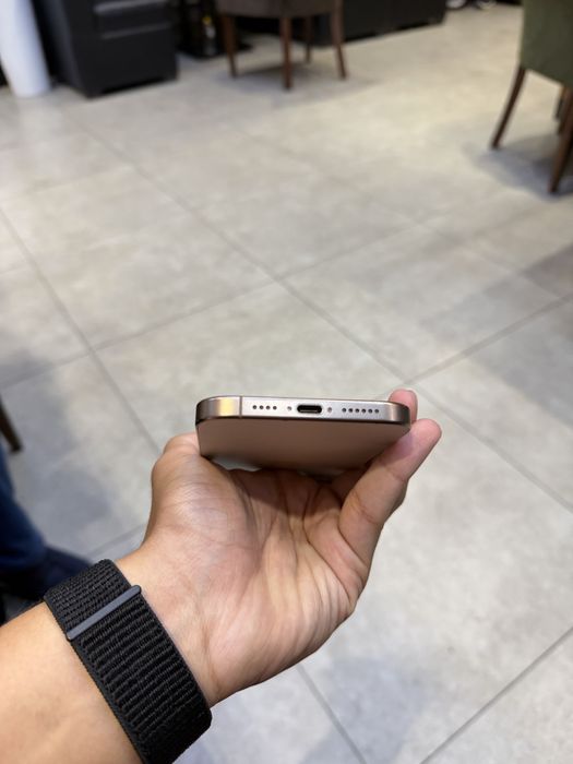 Iphone 16 pro max 256 - 95