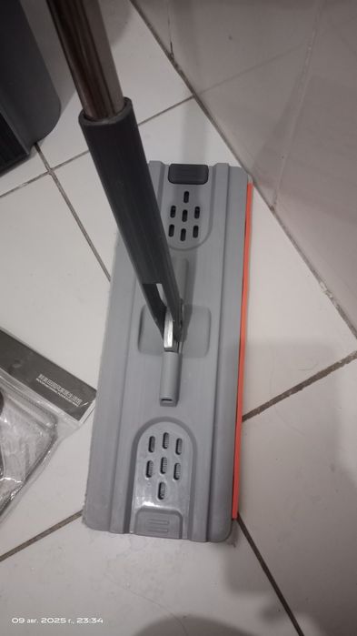 Продам ведро со  шваброй новое