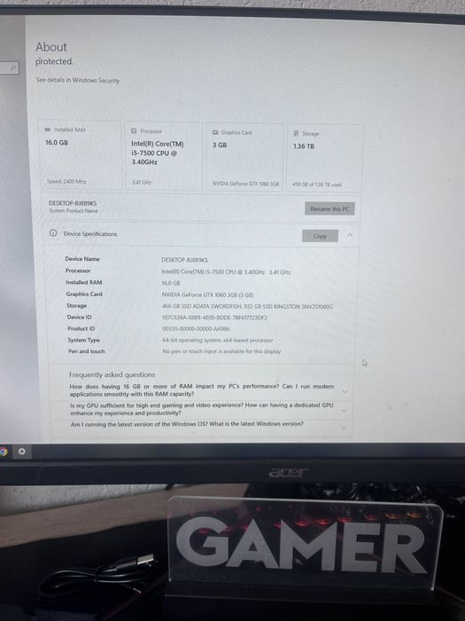 Геймърски компютър + монитор