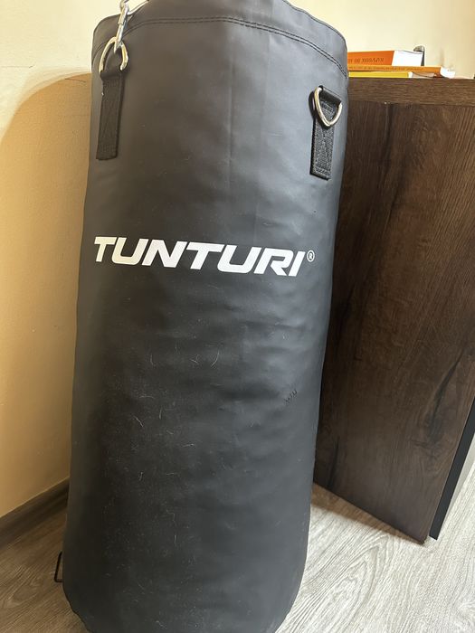 Боксова круша Tunturi 35 кг + стойка за стена