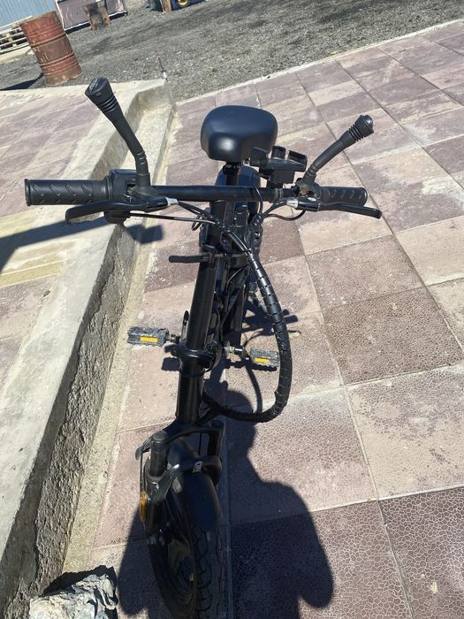 Электронны велик