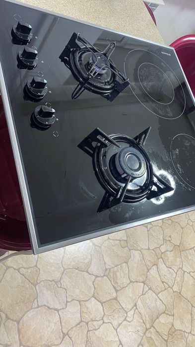 Продаётся варочная панель (газ + электричество)