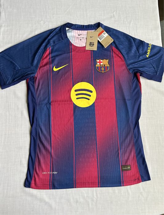 Футболни екипи | Футболни тениски